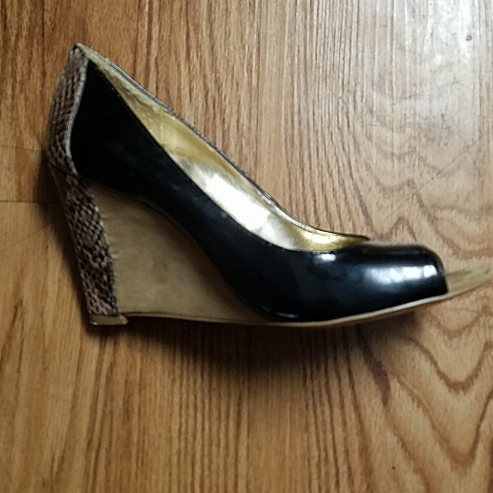 Victor Alfaro Shoes - Picture 3 of 5